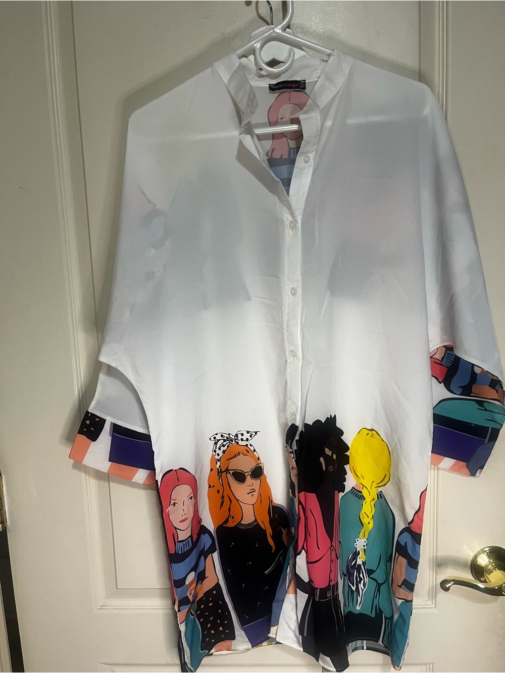 Graphic Hem White Women’s Tunic with Multicolor Illustration